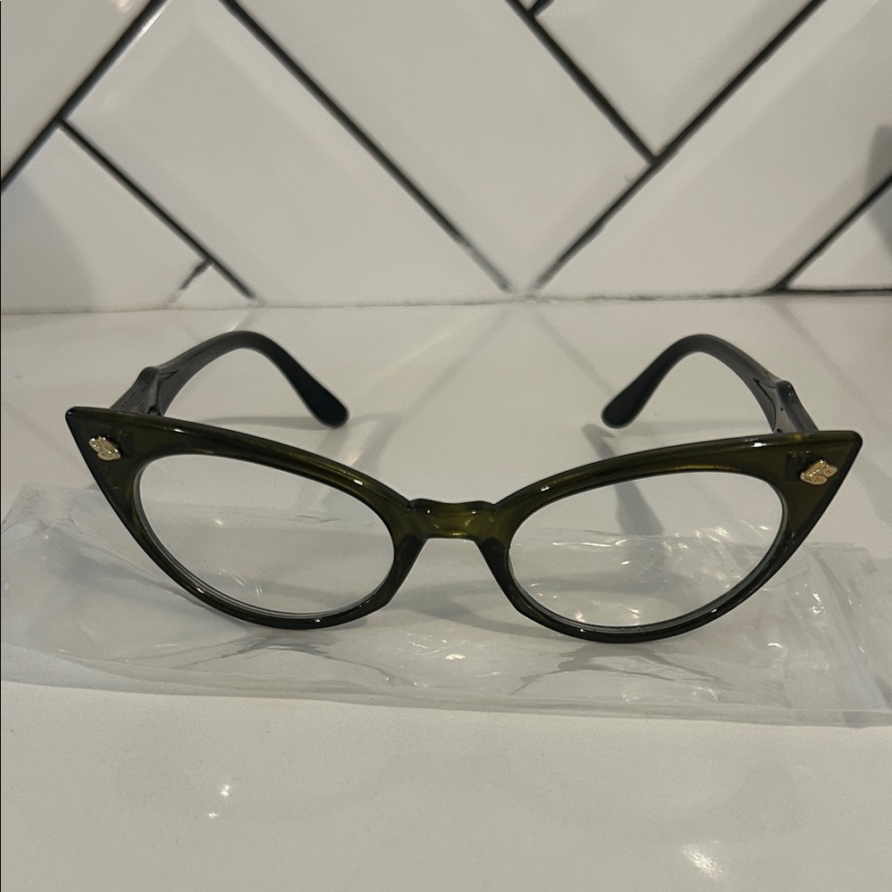 Olive Cat-Eye Women's Glasses